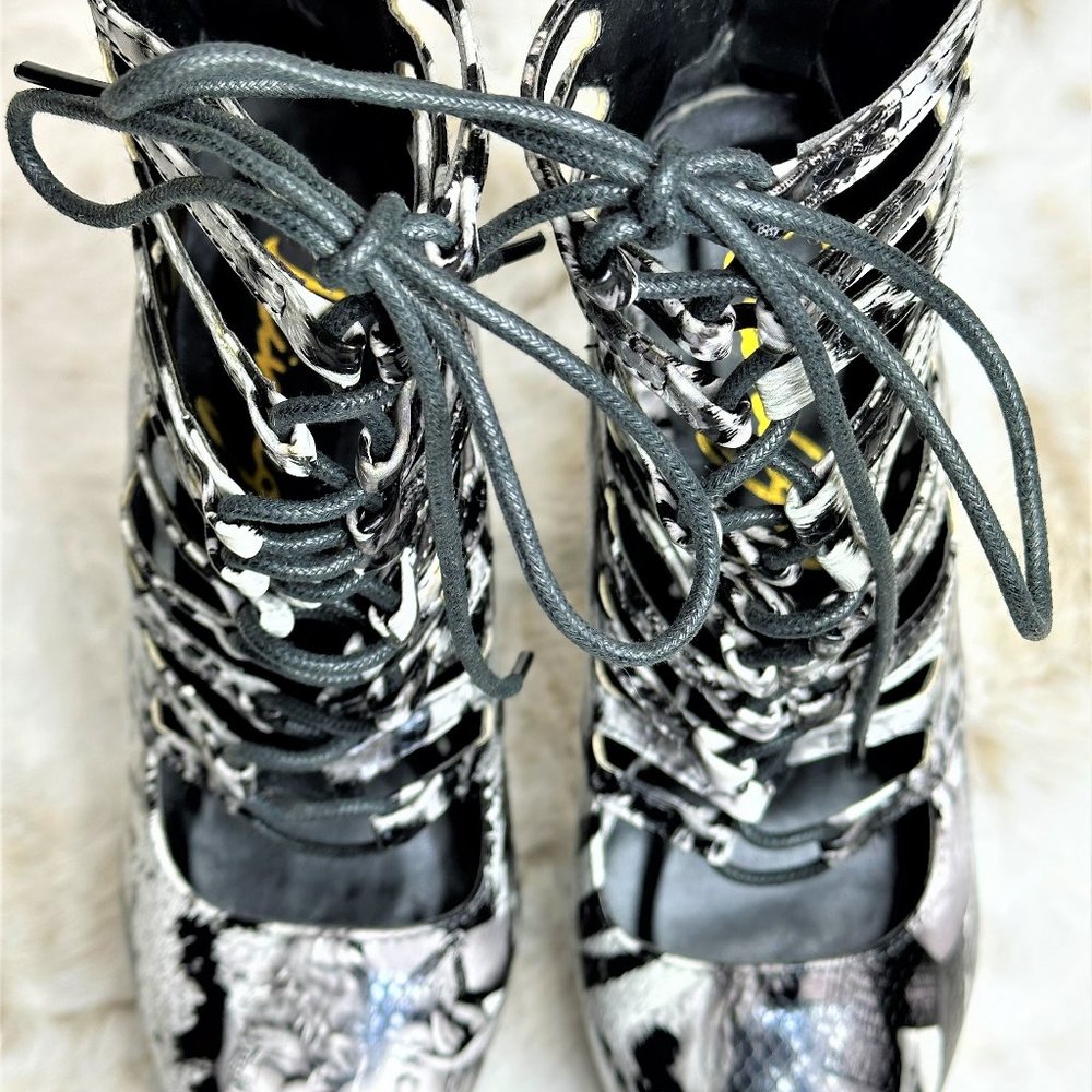 Privileged Platform Ankle Boots Animal Mag Print Lug Sole - Picture 4 of 15